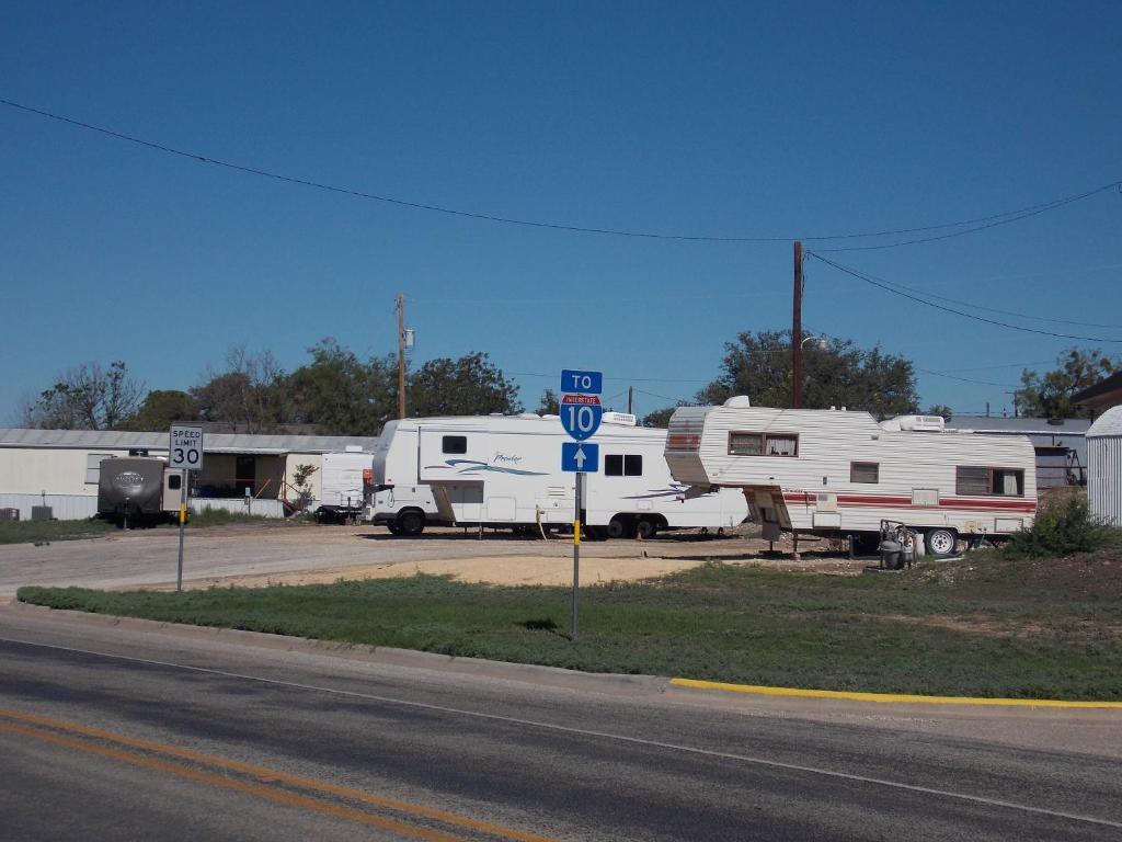 Holiday Host Motel Sonora Exteriér fotografie