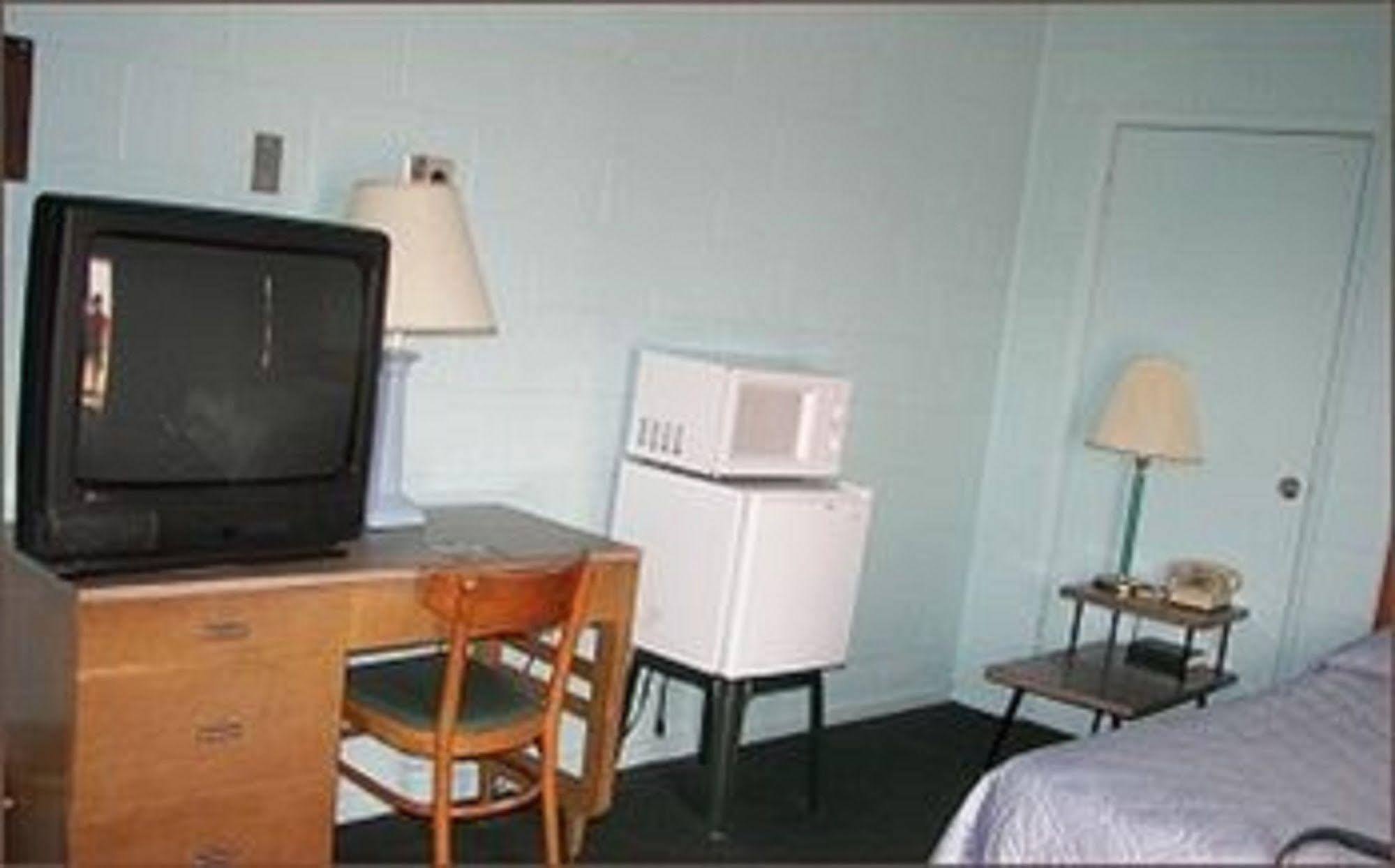 Holiday Host Motel Sonora Exteriér fotografie